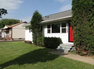 1705 Merryview Ln, Hibbing, MN 55746