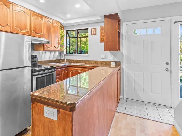 495 Chestnut St APT 4, Ashland, OR 97520