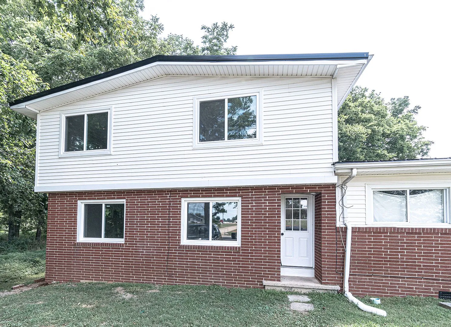 KY-150 Pembroke Oak Grove Rd — Photo 1