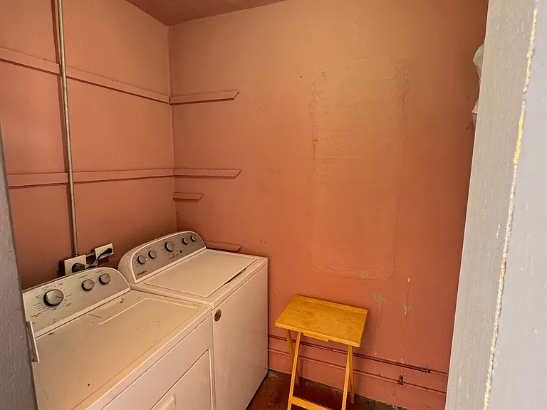 49 NW 30th Ave #2 — Photo 3