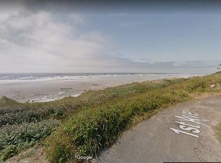 3 Avenue, Florence, OR 97439