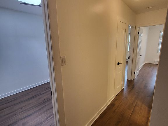 5th image of 965 Eglinton Ave W #2
