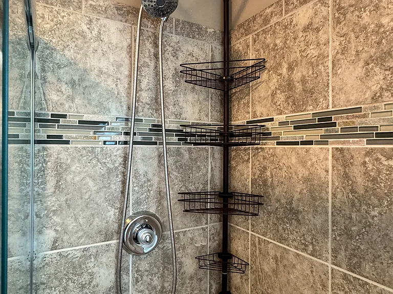 6025 Carrbridge Dr — Photo 20