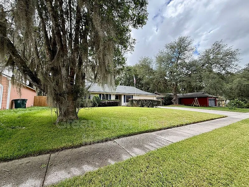 3 bed, 2.0 bath, 1960 sqft, $2,750 — Photo 3