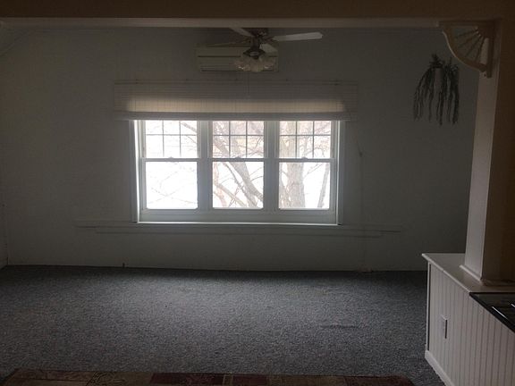 3rd image of 518 Harriet Ln APT 2