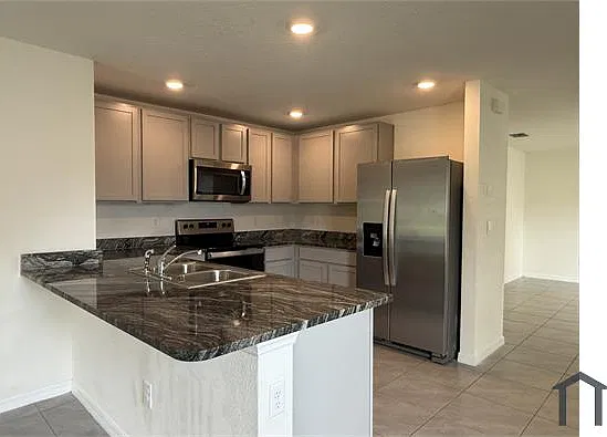 3 bed, 1504 sqft, $3,200 — Photo 4