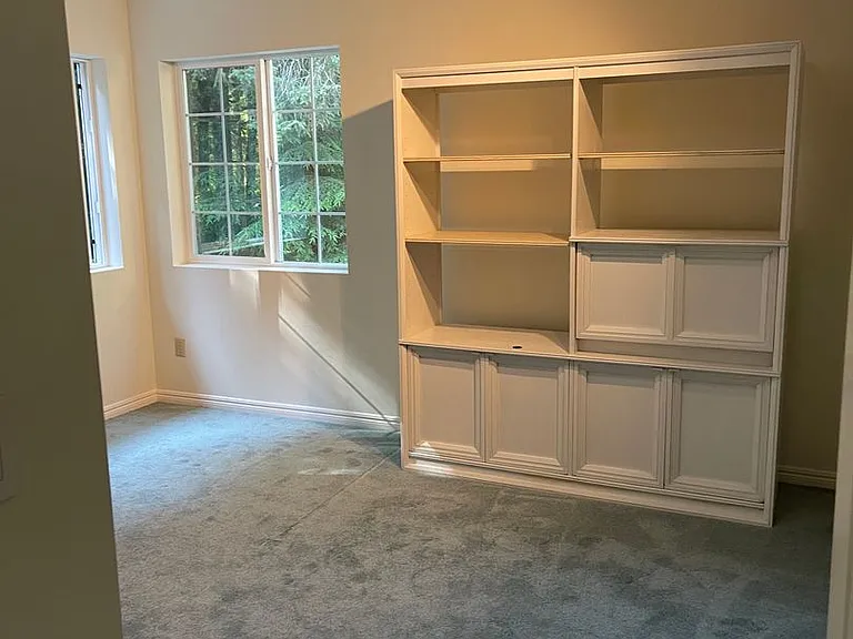 496 Fairway Ct — Photo 18