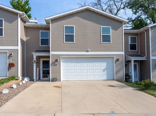 3083 Brunskill Rd, Dubuque, IA 52003