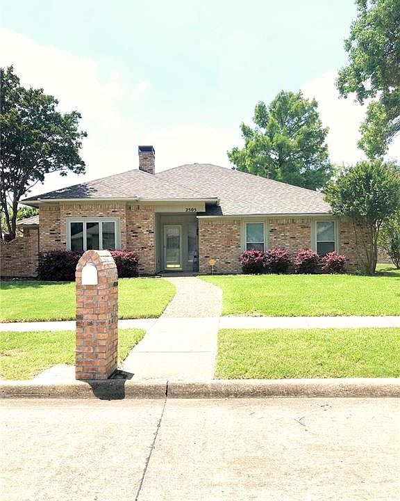 1st image of 2505 Peachtree Ln