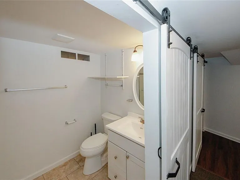 895 Durant Pl NE — Photo 29