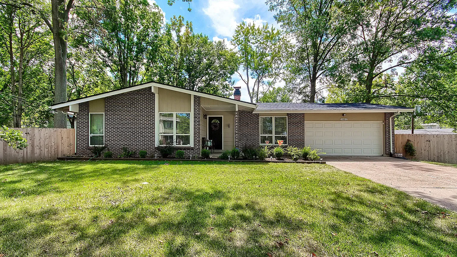 1651 Blacksmith Ct photo 1