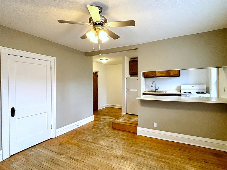 Stevens Square Apartments — Photo 72