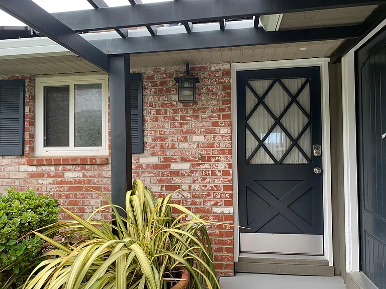 10 Enterprise Dr — Photo 4