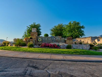 5013 N Escapes Dr, St George, UT, 84770