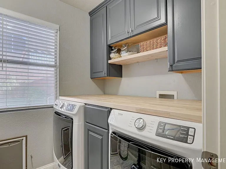 3941 Equinox Ct — Photo 11