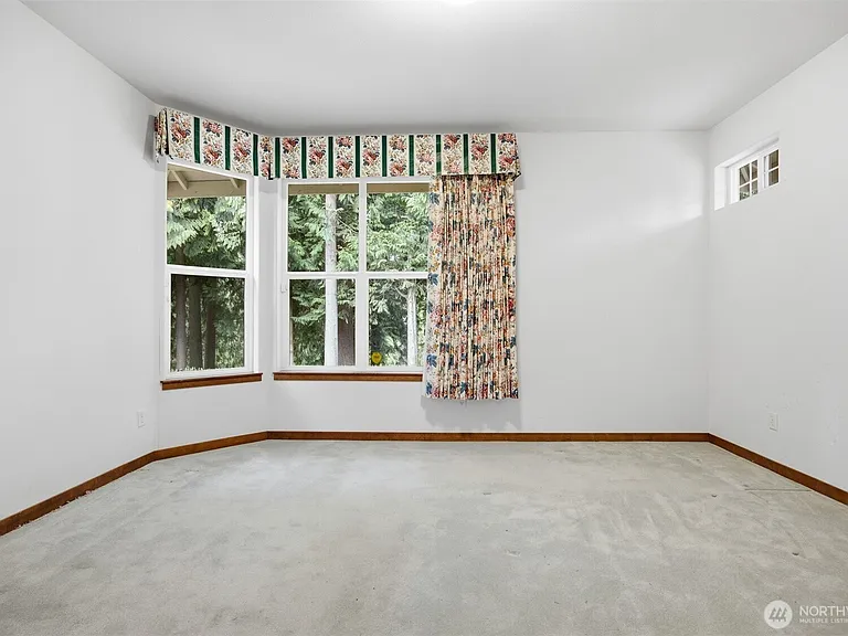 237 Creekview Crst — Photo 20