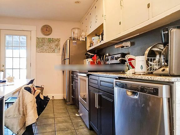 2nd image of 45 Bowdoin St #2