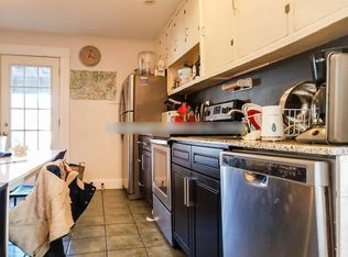 197 College Ave #3, Somerville, MA 02144
