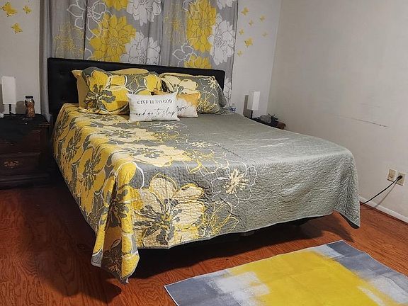 4th image of 852 Sun Valley Rd