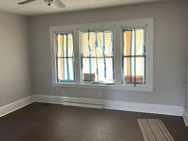 1351 Logan Ave NW — Photo 5