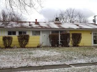 328 Chaucer Rd, Dayton, OH 45431