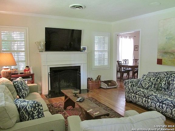 4th image of 521 Ogden Ln