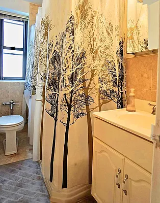 Rented by Winzone Realty Inc | media 1