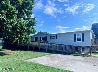 1322 Mountain View Cir, Maryville, TN 37801