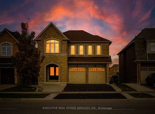 37 Ross Dr, Brampton, ON L6R 3S7