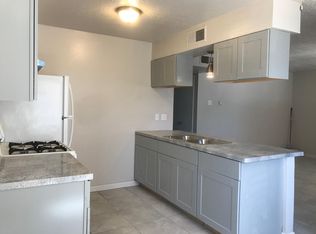 320 Grove St NE #A, Albuquerque, NM 87108