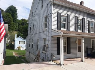 98 W Main St, Windsor, PA 17366