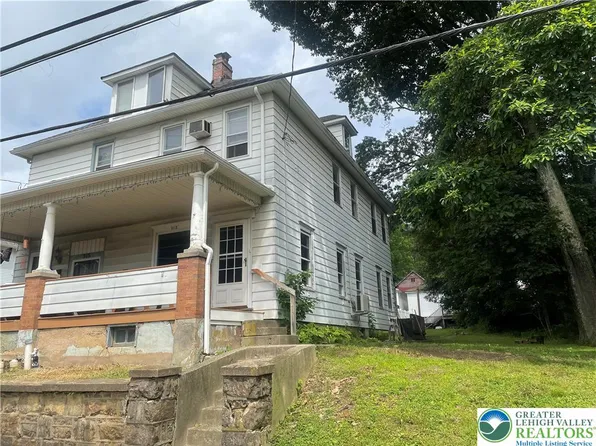 913 George St, Pen Argyl, PA 18072