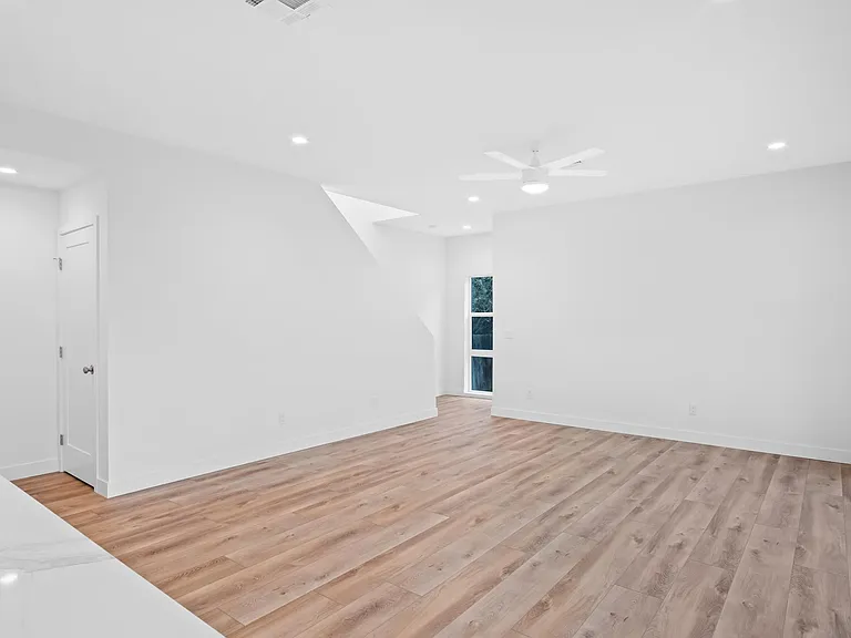 5230 Rincon St — Photo 11