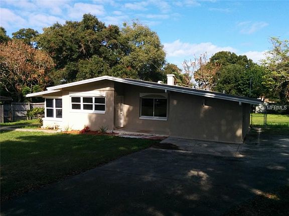 2nd image of 1511 Victor Dr