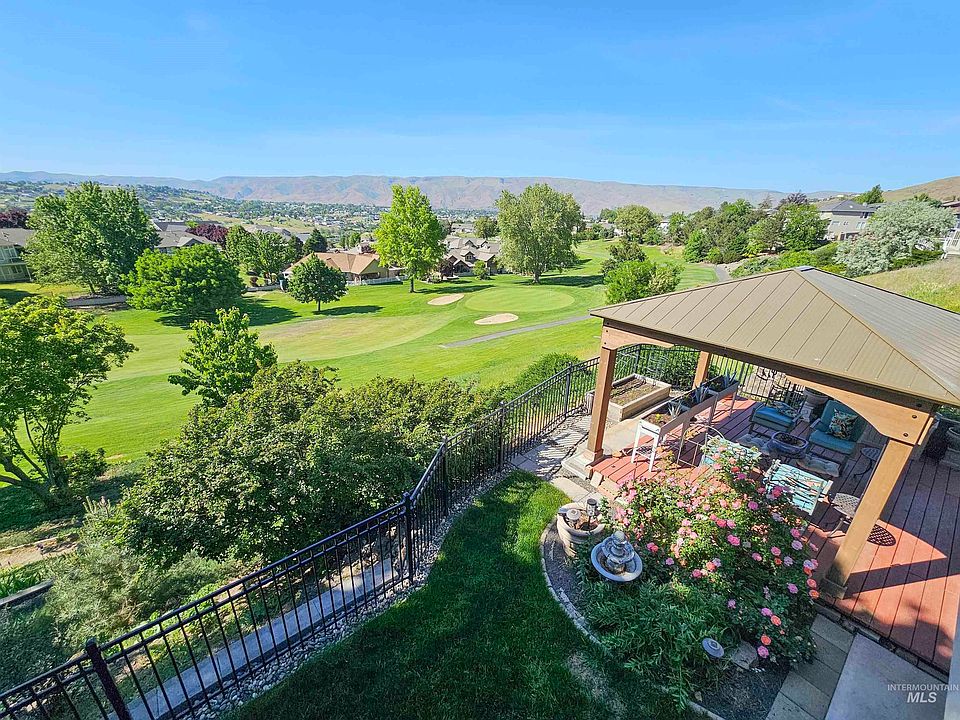 1st image of 3920 Country Club Dr