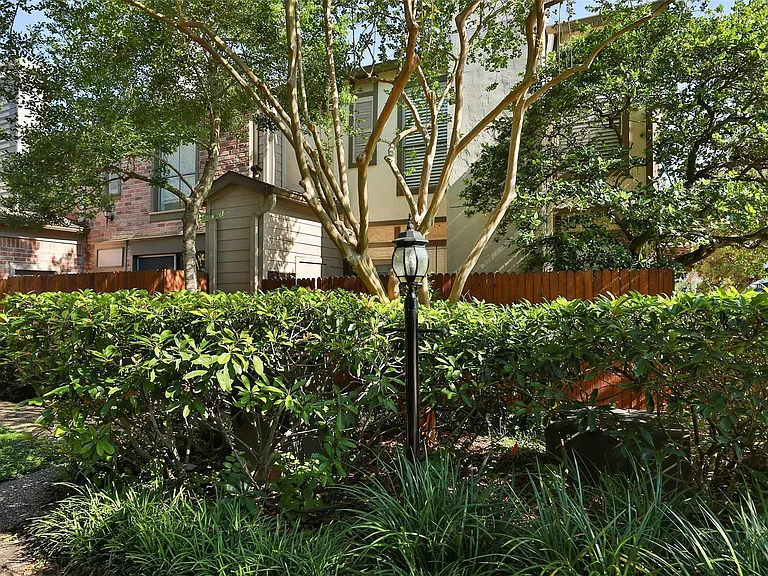 1201 McDuffie St #211 — Photo 3