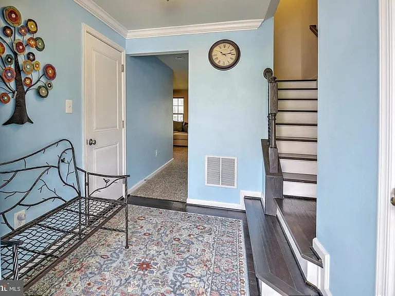 7336 Summit Rock Rd — Photo 3