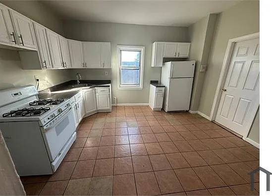 277 Fairmount Ave #3 — Photo 1