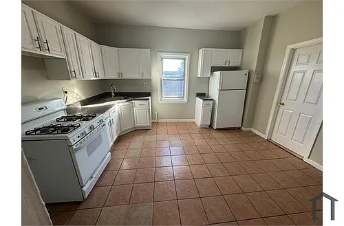 277 Fairmount Ave #3 Photo 1