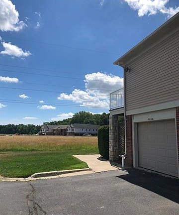 4th image of 52204 Naugatuck Dr