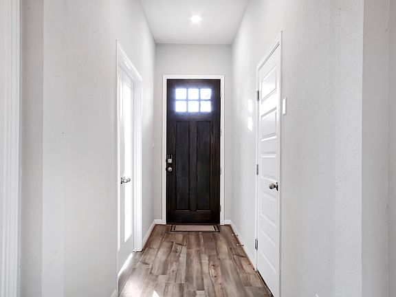 2nd image of 4934 Drifter Oaks St