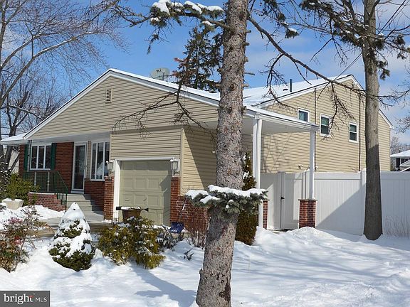 4th image of 1001 Rydal Rd