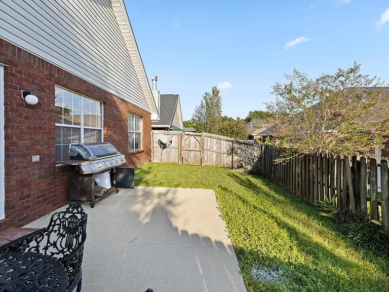 157 Cypress Ln — Photo 26