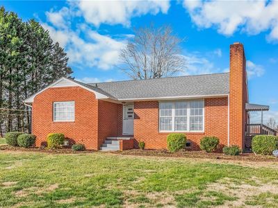 1104 Lone Hickory Rd, Yadkinville, NC, 27055