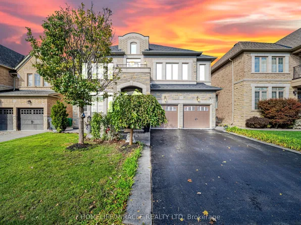 24 Haywood Dr, Brampton, ON L6X 0W1