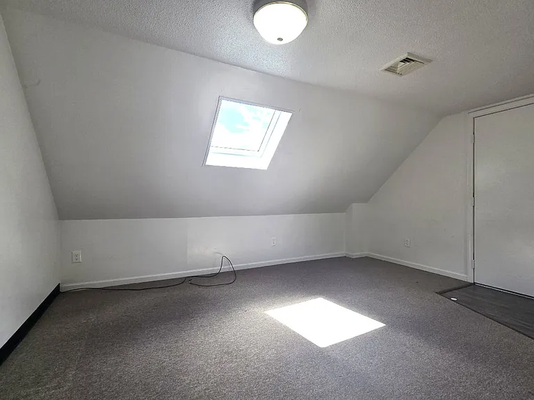 25 Myrtle St #3R — Photo 7