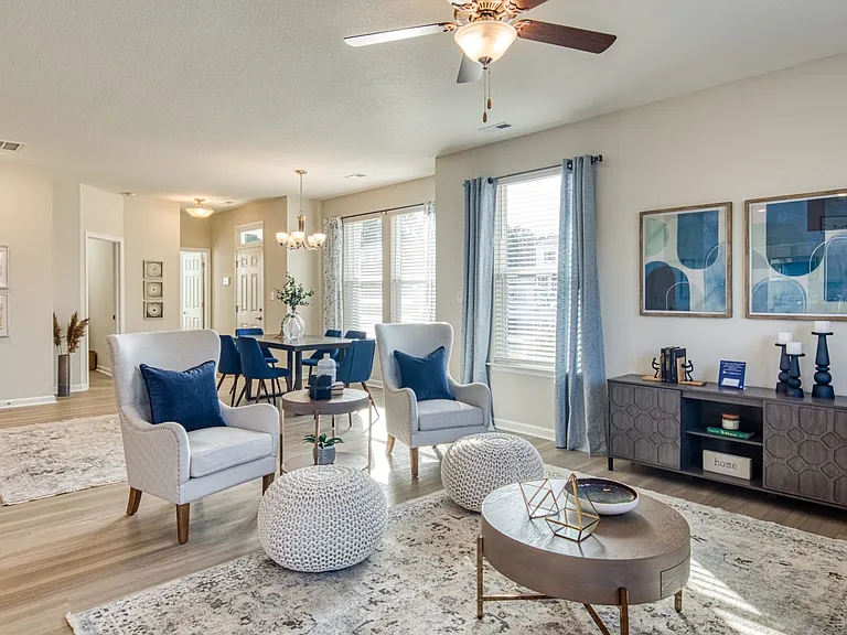 Hillpoint Preserve Townhome Apartments — Photo 42