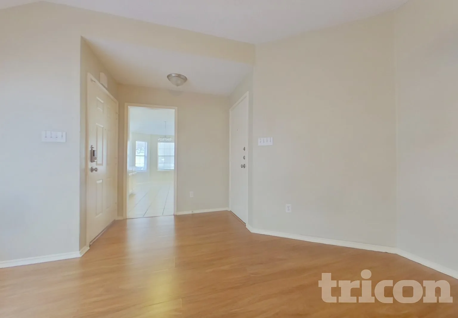 7548 Ashcroft Fort Worth TX — Photo 3