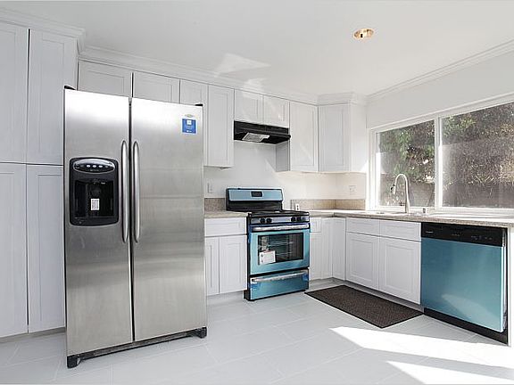 5th image of 10744 La Jara St