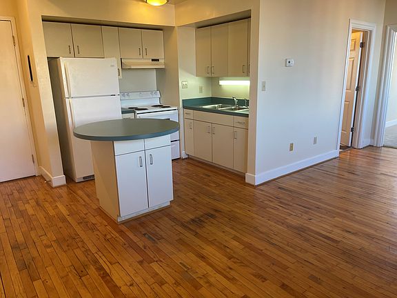 2nd image of 115 N 1st St APT 313